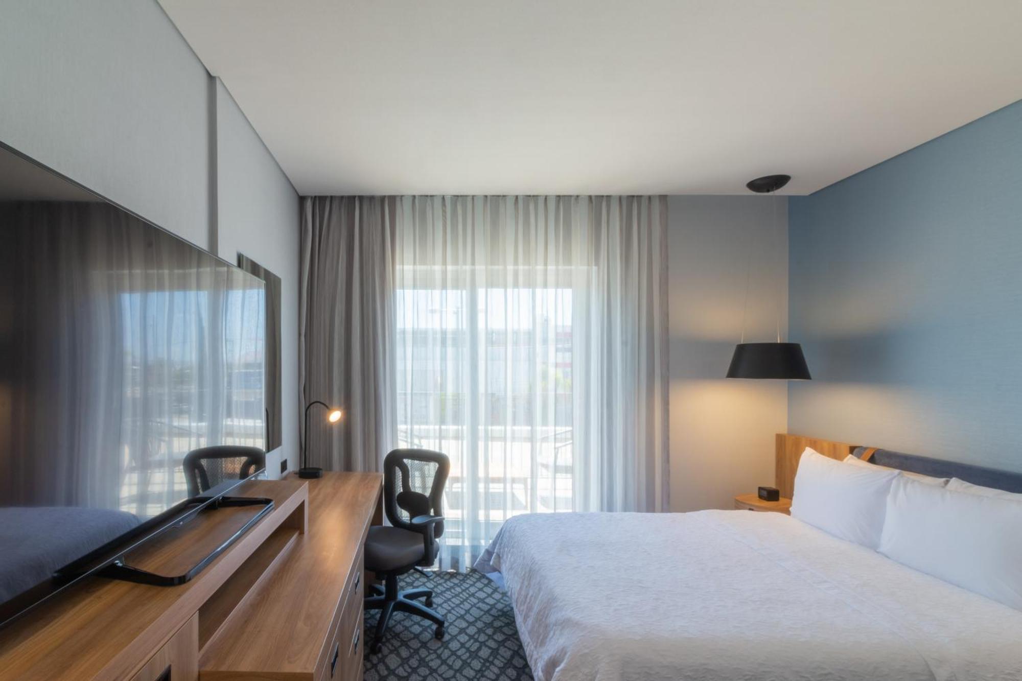 Hampton By Hilton Downtown Hotel 3*